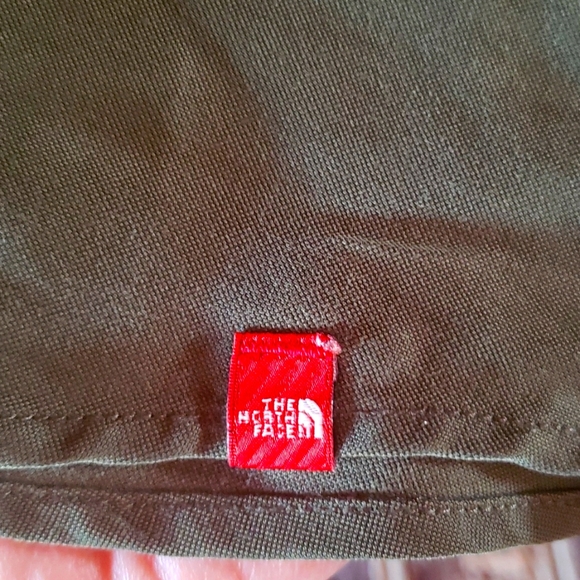 North Face *OLIVE GREEN* Men's Button Front Shirt XL EUC! - Picture 3 of 5